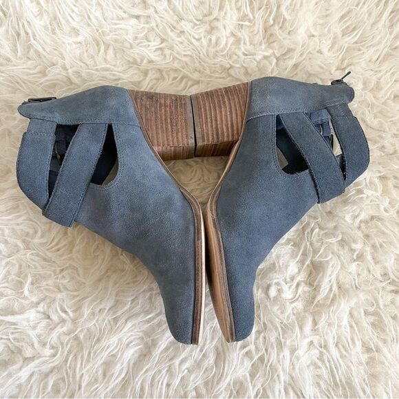 Sole Society Azure Blue Suede Ankle Bootie With Buckle Strap | Size 7 - Picture 4 of 8